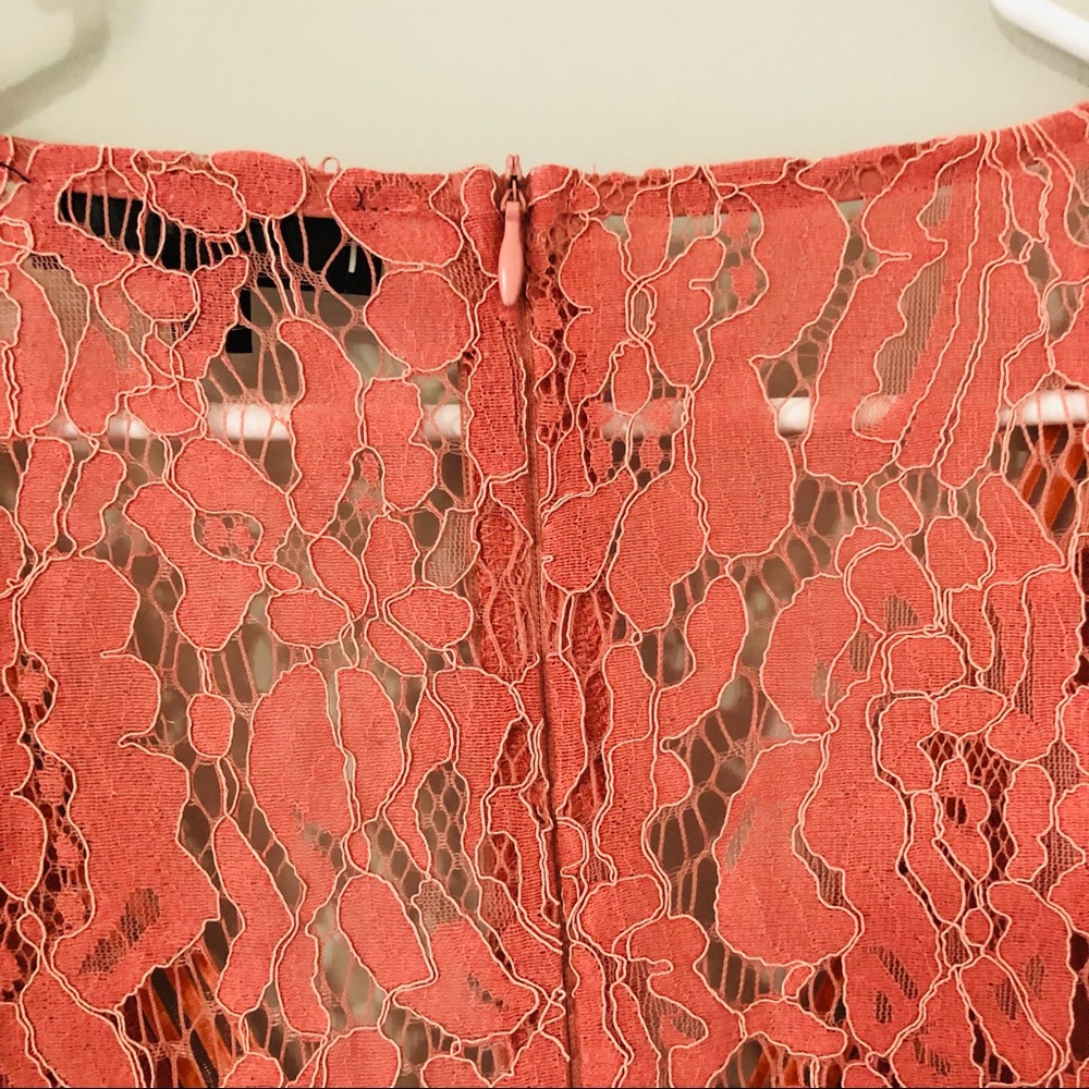 Missguided Plunge Lace Bodysuit - Picture 8 of 9
